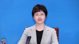 教育部新任新闻发言人陈星亮相