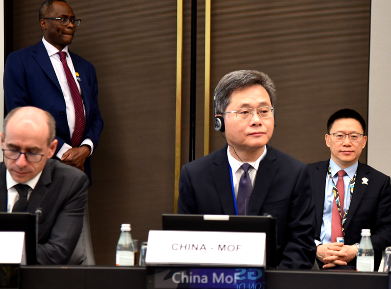 财政部部长蓝佛安：中国将采取更加积极有为的宏观政策