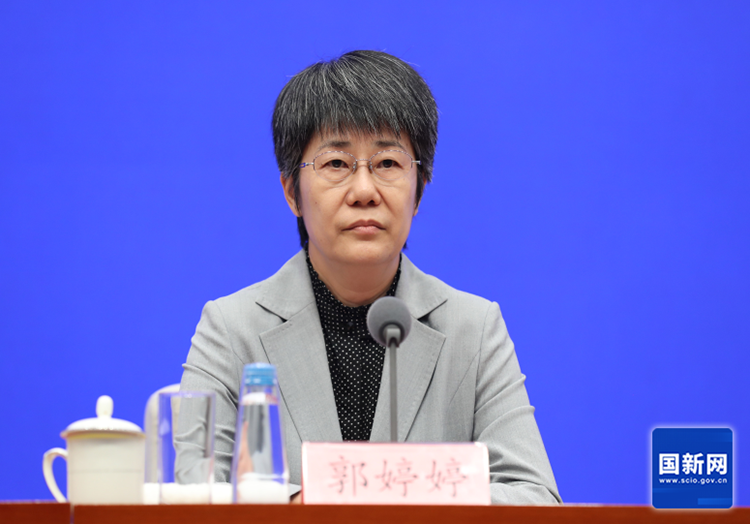 财政部负责同志出席国务院政策例行吹风会介绍逐步推行免费学前教育政策有关情况